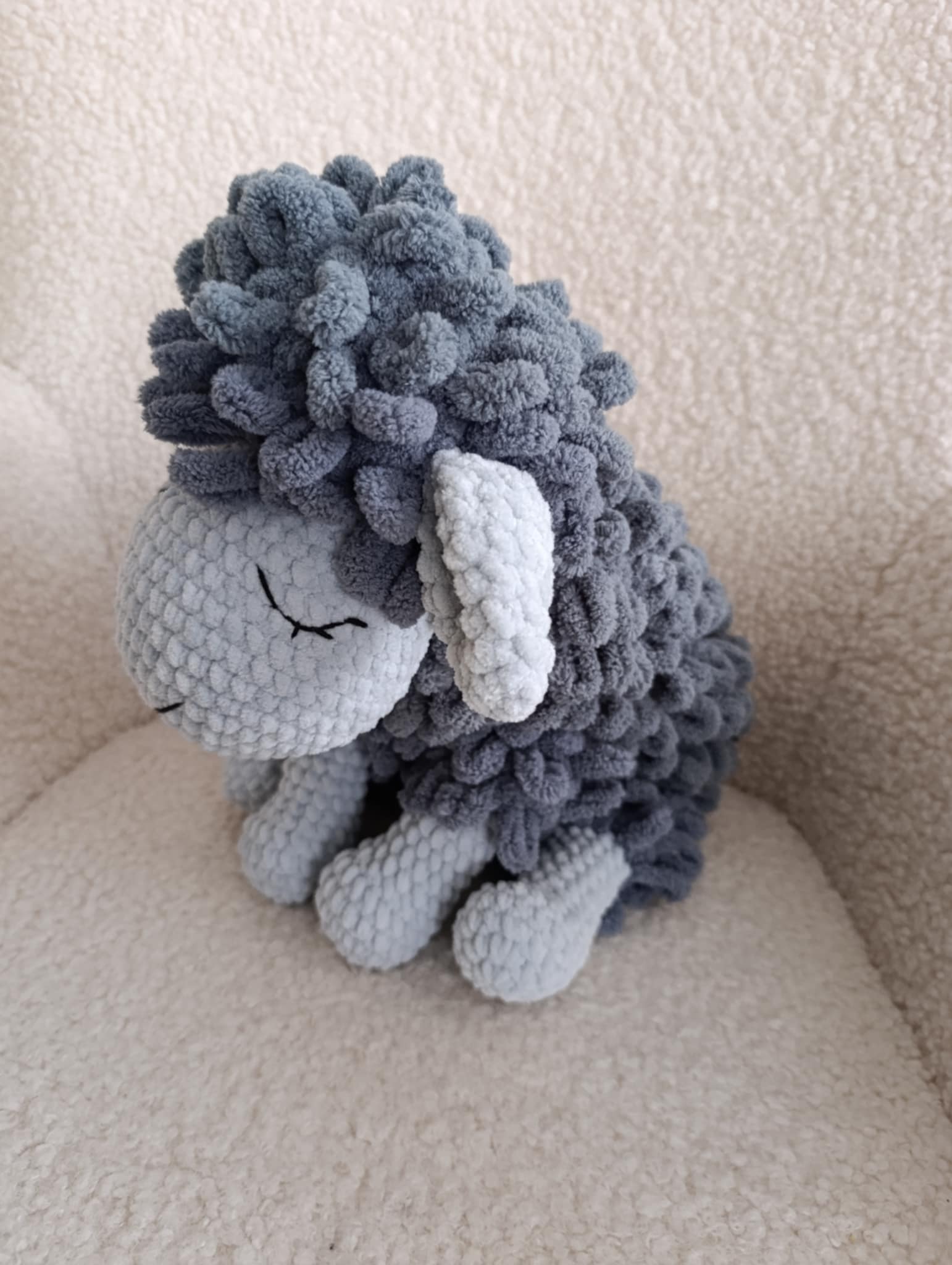 Miego avytė iš Alize Puffy siūlų