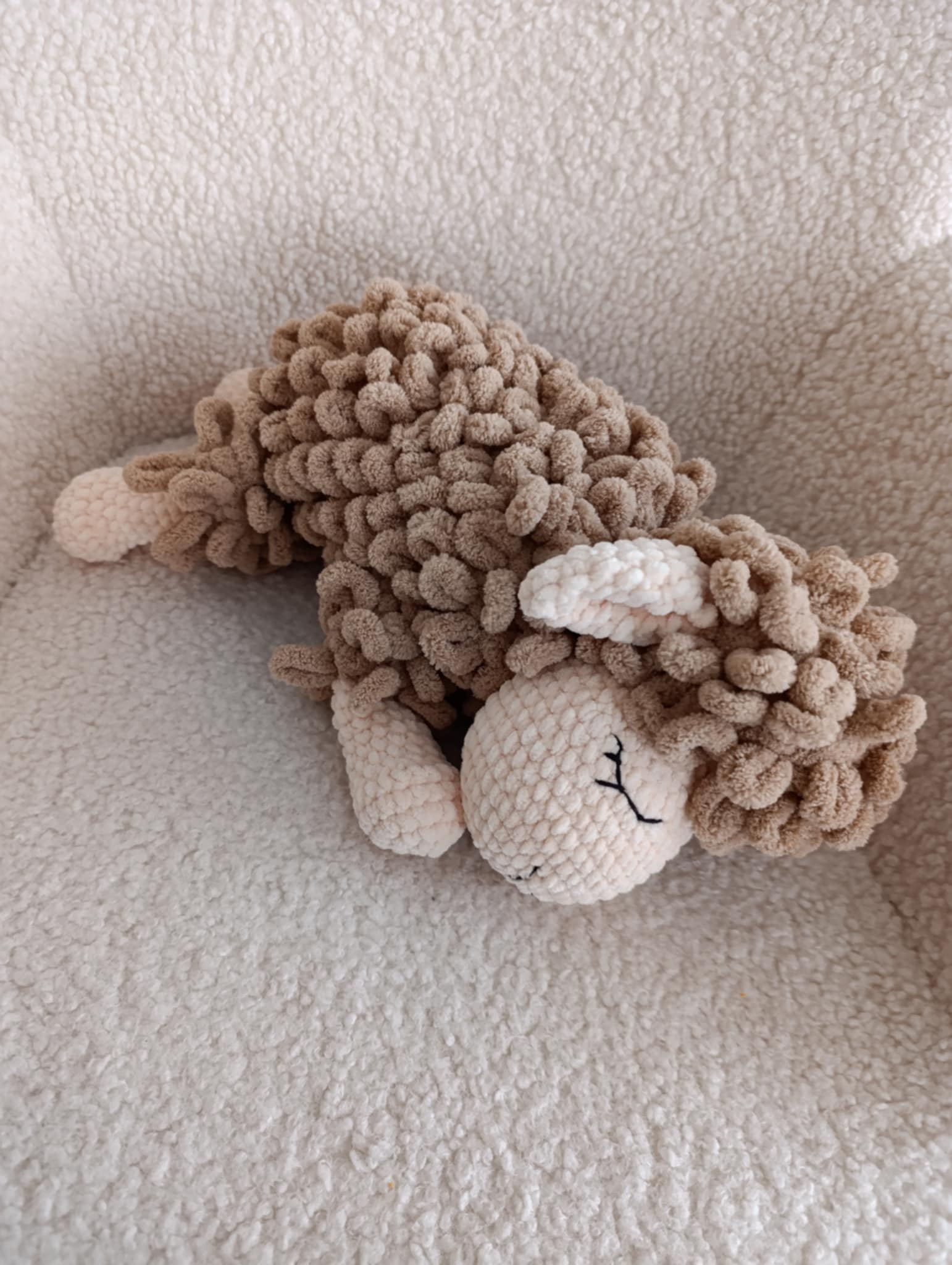 Miego avytė iš Alize Puffy siūlų