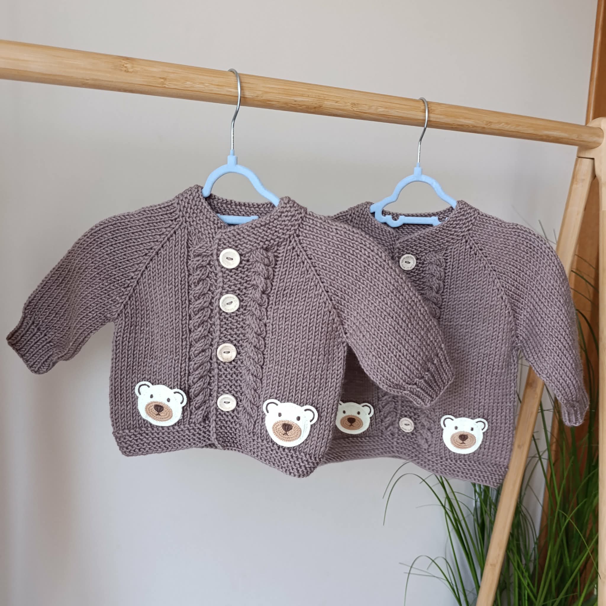 Megztinukas iš pusvilnės siūliukų