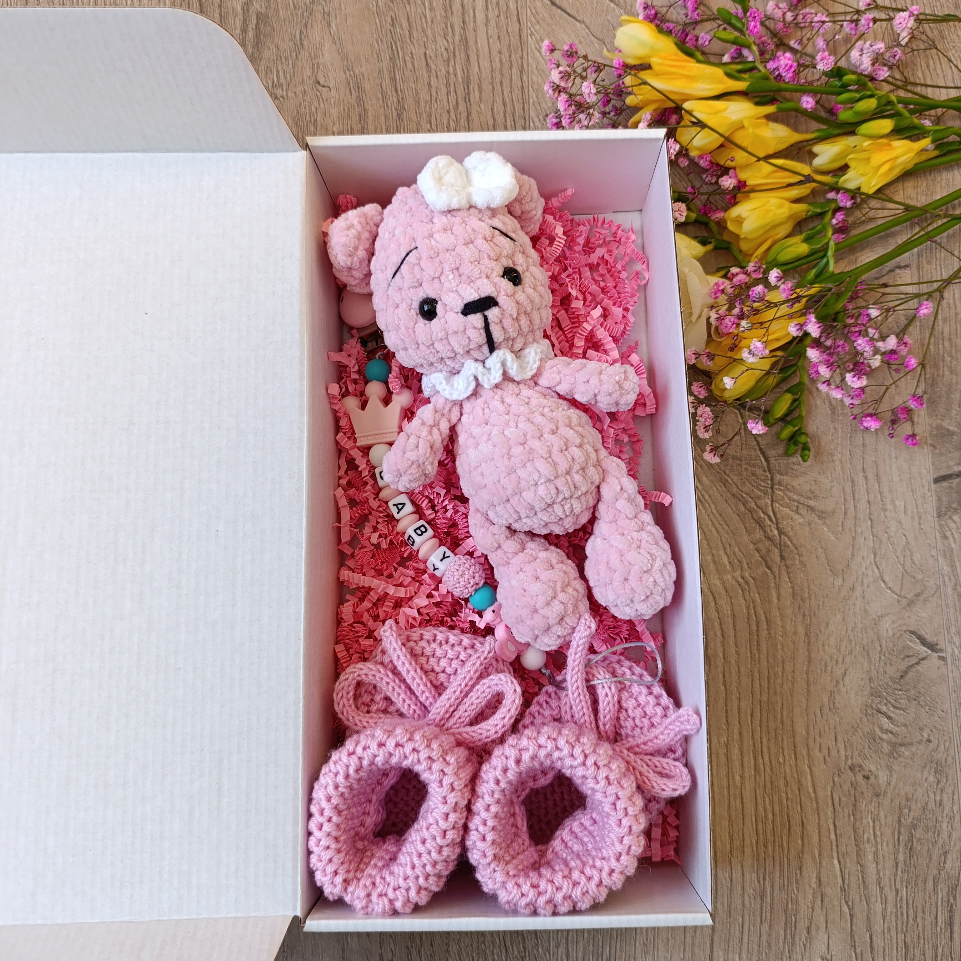 Rankų darbo kūdikio dovanų rinkinys