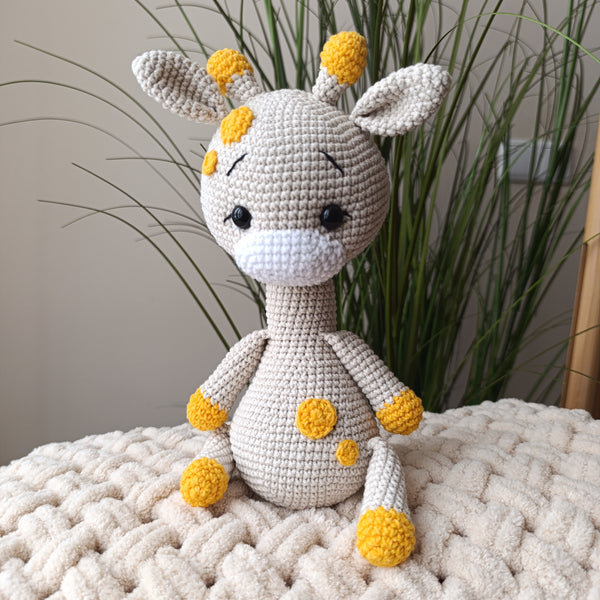 Žaisliukas žirafa iš 100% natūralios medvilnės