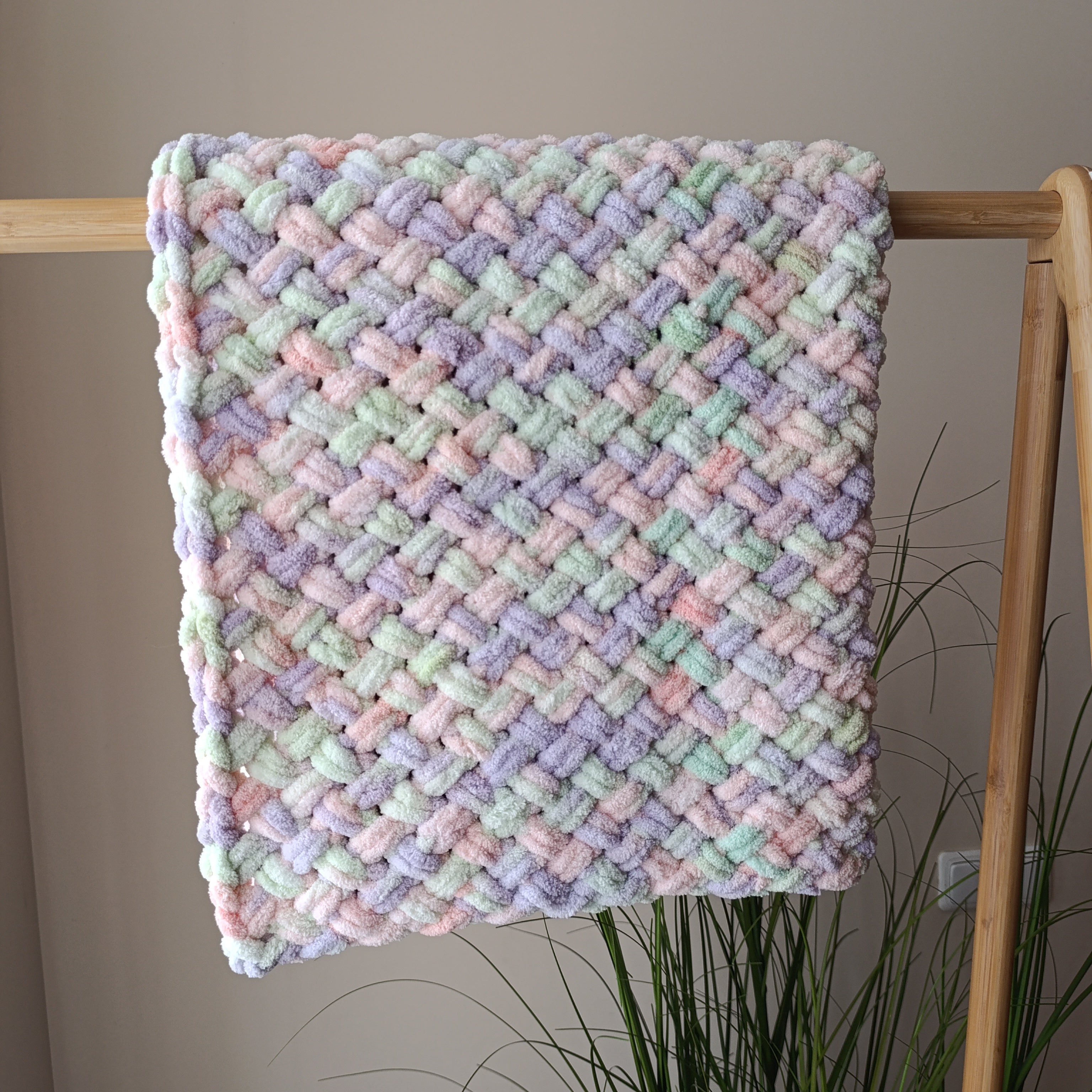 Margas pledukas iš Alize Puffy siūlų