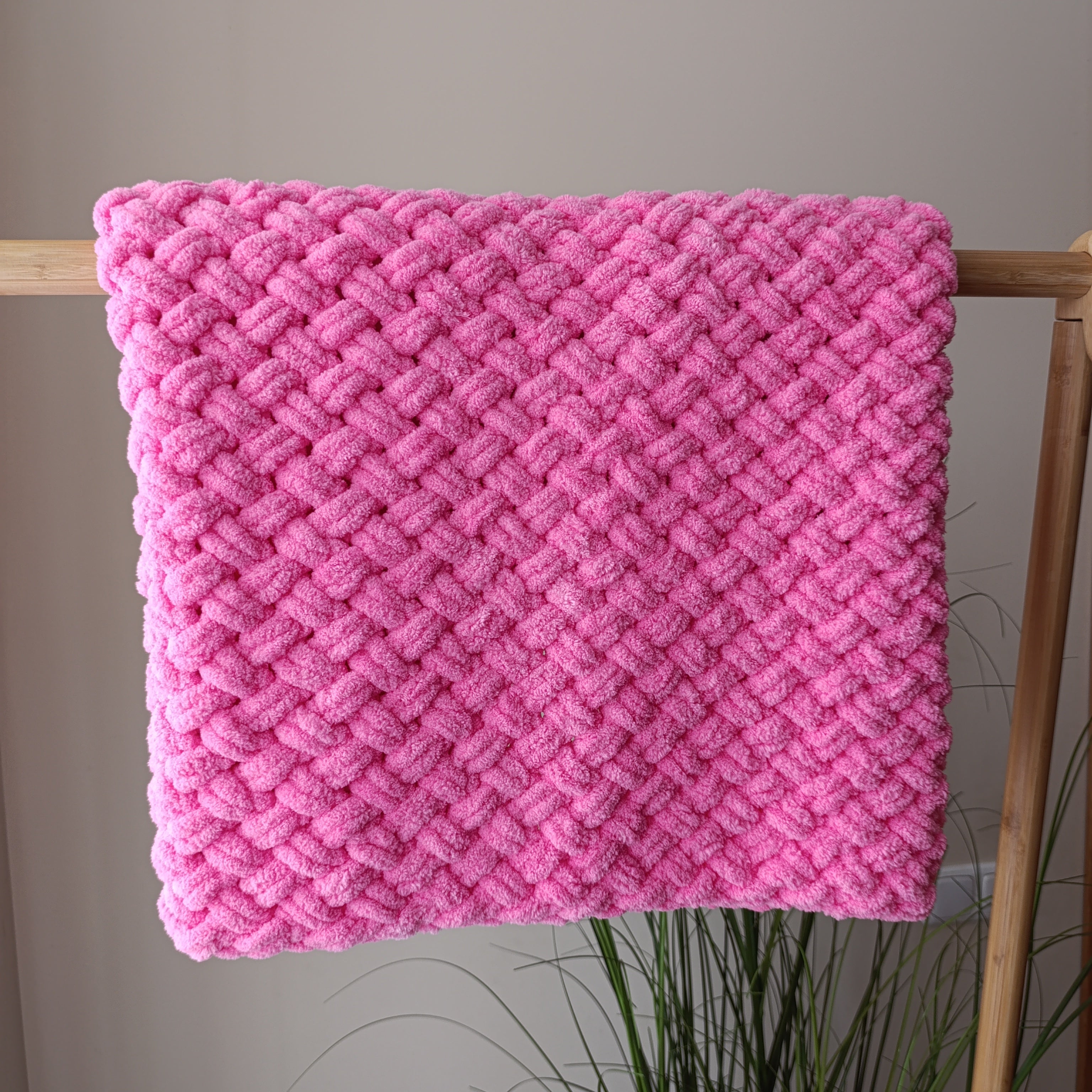 Rožinis pledukas iš Alize Puffy siūlų